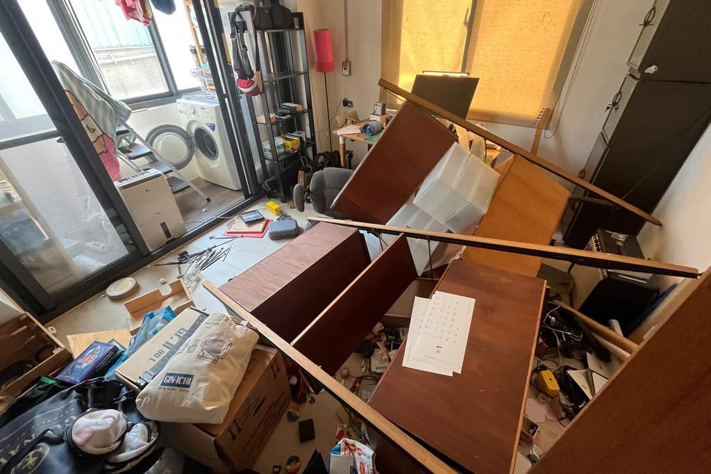 A view of a damaged apartment following an earthquake offshore, in New Taipei City, Taiwan April 3, 2024.Fabian Hamacher/REUTERS