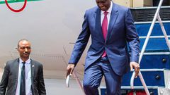 Presidedent William Ruto disembarking from the official presidential jet
