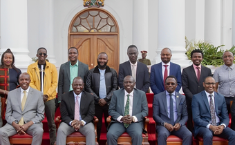 President William Ruto (2nd from left), DP Rigathi Gachagua, Eddie Butita (behind DP Gachagua) and other content creators and government officials at State House on June 2, 2022.