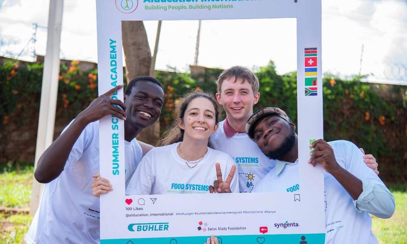 Left to right: Tony Blair (Baobab co-founder), Susana Tavares, Benedikt Oeschger and George Mwangolo during Aiducation's summer school program
