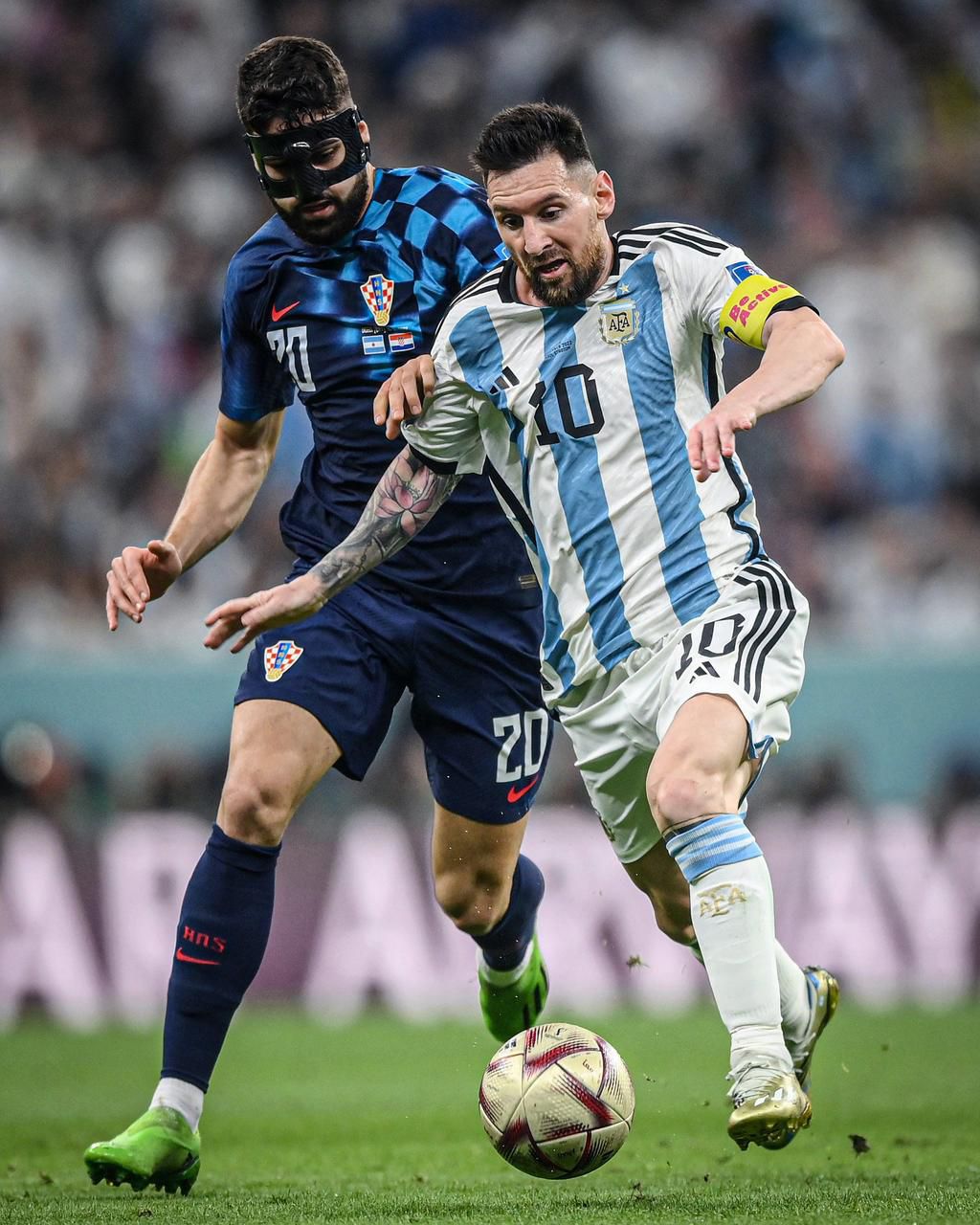 Lionel Messi (R) gave Josko Gvardiol (L) a moment he will remember for the rest of his life on December 13, 2022.
