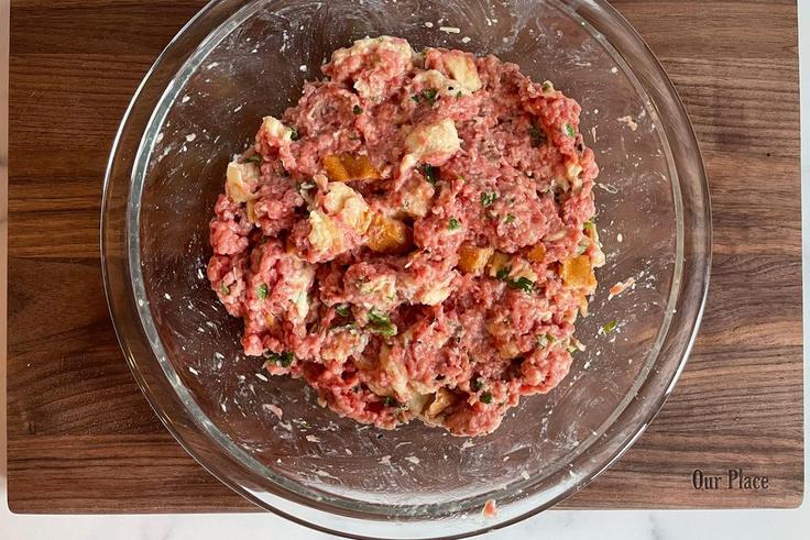 Like Garten's recipe, all of Drummond's ingredients were combined in a bowl.