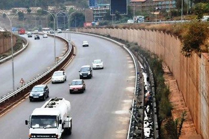 ___6760947___https:______static.pulse.com.gh___webservice___escenic___binary___6760947___2017___5___31___7___Road1