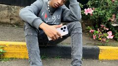 Trio Mio robbed at gunpoint, thieves get away with valuables