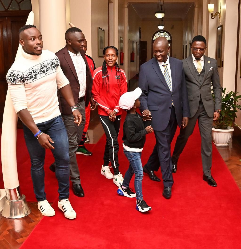 Deputy President Rigathi Gachagua with Faith Kipyegon and Ferdinand Omanyala at State House on June 13, 2023