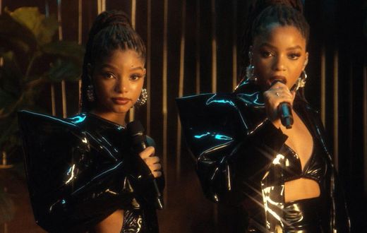 Beyonc signed R&B duo Chloe x Halle to her record label in 2013.