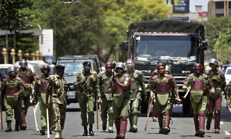 Anti riot police in Nairobi CBD