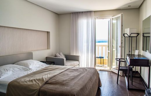 8 bedroom essentials that will enhance your restful retreat/Pexels