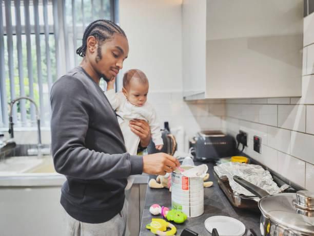 Gender roles and responsibilities affect marriages [istockphoto]
