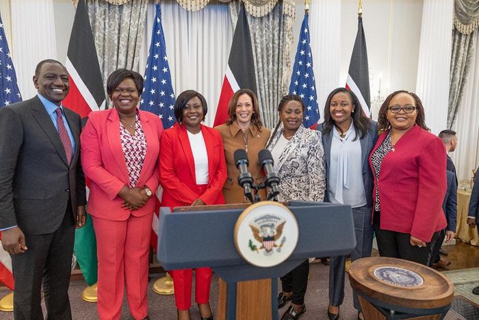 Kenya’s President William Ruto, Governors Glady Wanga (Homabay), Cecily Mbarire (Embu) U.S Vice President Kamala Harris, Wavinya Ndeti (Machakos), Susan Kihika (Nakuru) and Anne Waiguru (Kirinyaga)