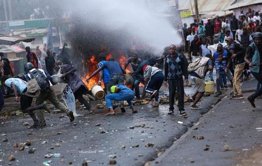 Protestors engaging police officers during Azimio protests