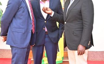 File image of President William Ruto sharing light moments with Majority leader Kimani Ichung'wah and Kiharu MP Ndindi Nyoro at State House, Nairobi.