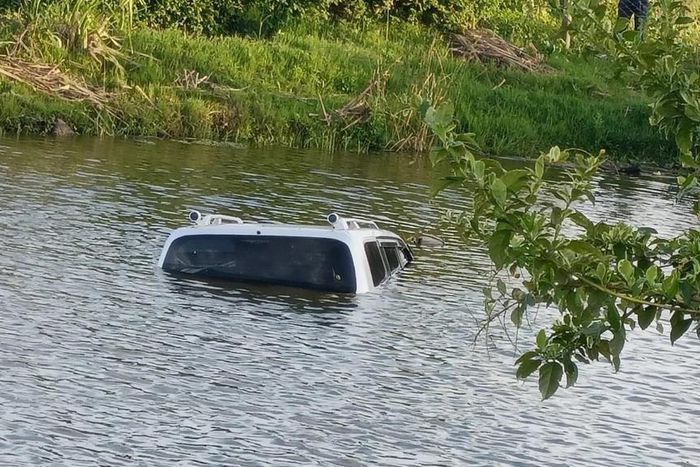 Driver narrowly escapes death hours after buying the vehicle