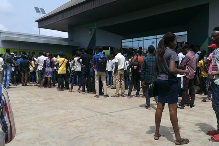 Things you can do if you are stuck in a queue for hours