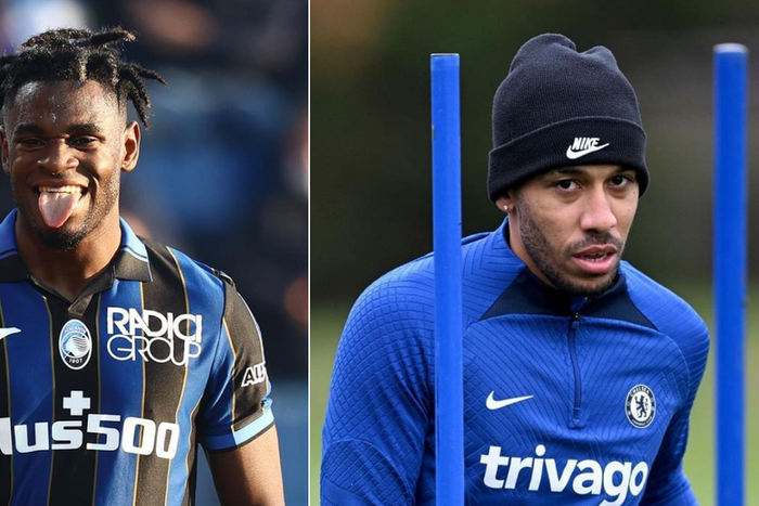 Duvan Zapata (left) and Pierre-Emerick Aubameyang