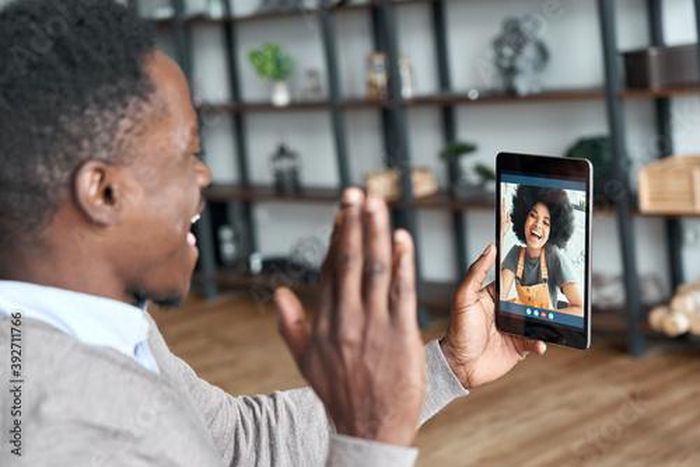 Here's how to know you are in a talking stage [Wallshaven]