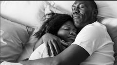 Cuddling has some pretty amazing benefits for your health [Freepik]