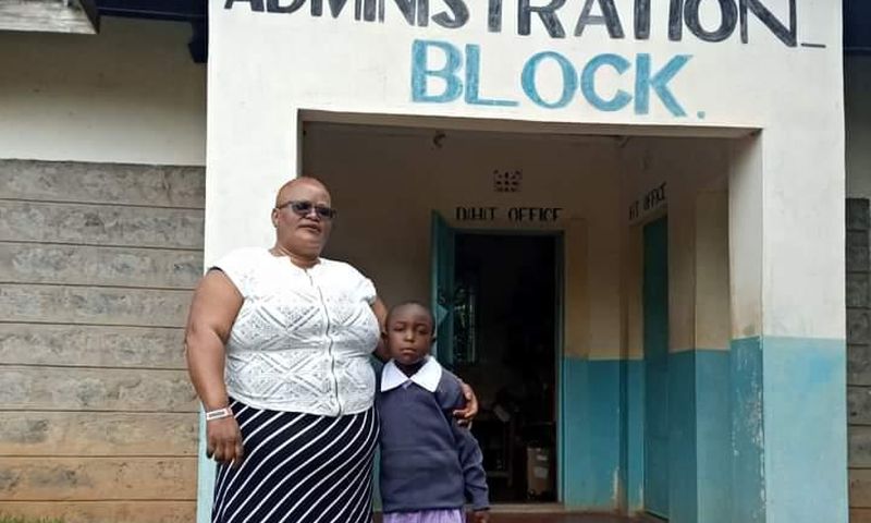 Teacher Joyce Malit with her pupil