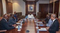 Meeting between Uhuru Kenyatta, the Facilitator of the EAC-Led Nairobi Peace Process and the EAC Technical Advisory Team on the current state of affairs in Eastern DRC