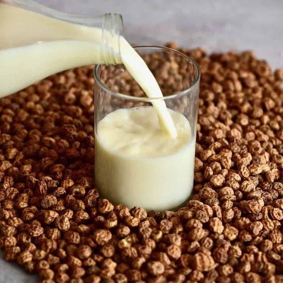 Coconut and tigernuts smoothie [Pinterest]