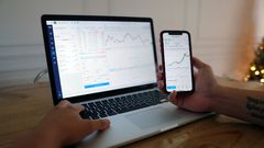 How to predict currency movements in forex