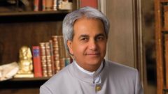 Pastor Benny Hinn
