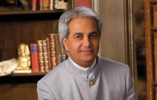 Pastor Benny Hinn
