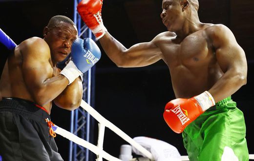 Karim Mandonga in action against Daniel Wanyonyi at the KICC