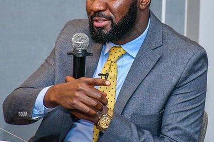 Tv presenter James Smart