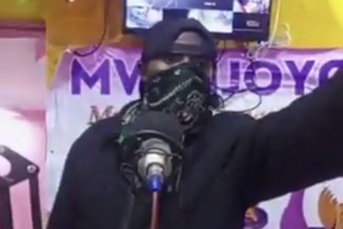 A thug on Mwinjoyo FM