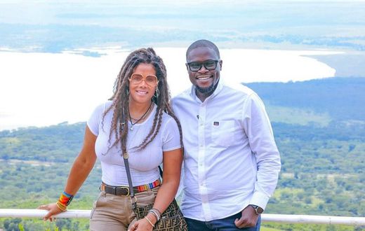 Johnson Sakaja hangs out with American singer and chef Kelis