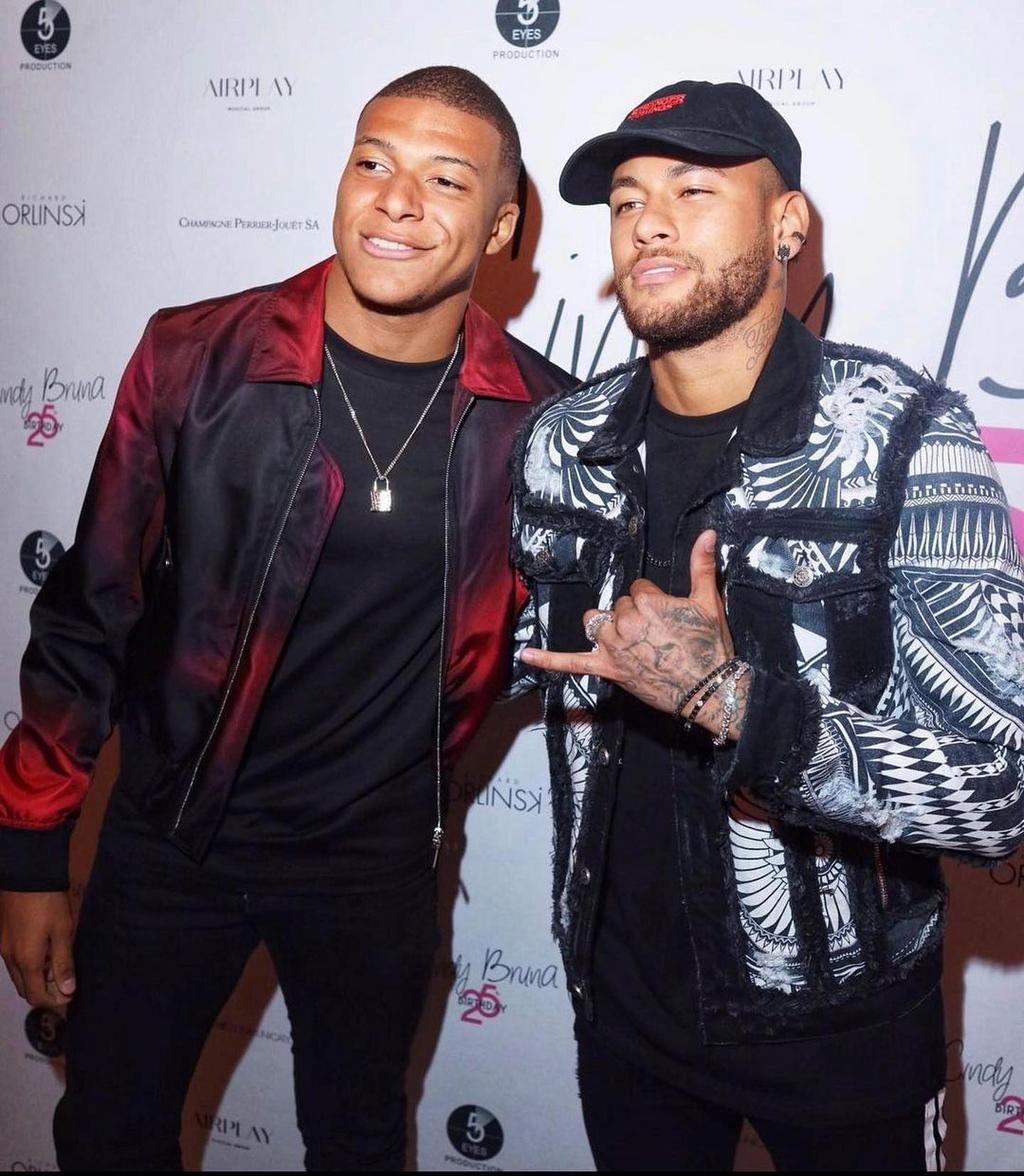 Kylian Mbappe (left) and Neymar Jr