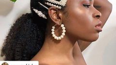 Hair Clips and Barrettes add that extra touch of glamour and sophistication to your hairstyle.