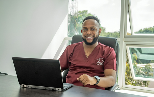 Dr Naph Macharia