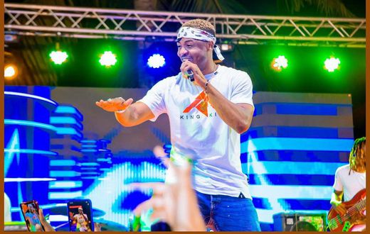 Alikiba performing at a concert