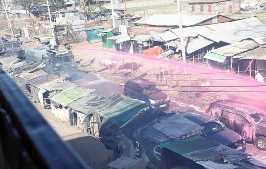Police spraying water on Raila Odinga's motorcade