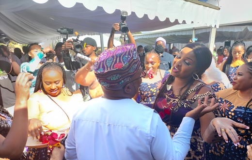 Gospel star Muigai wa Njoroge pays dowry for 2nd wife Queen Stacey in swanky event