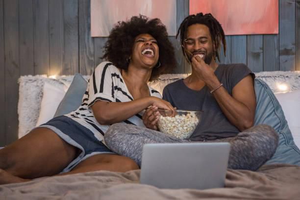 How a stable relationship makes you gain weight [istockphoto]