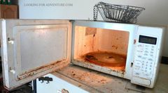 Microwave (Photo credit - Clean Up Your Messy House )