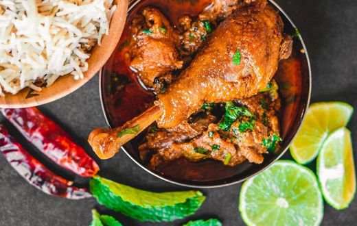Chicken curry in a bowl [Image credit: Chait Goli]