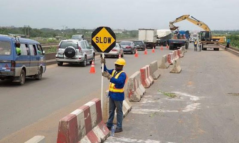 road construction in Lagos (Nigeriana)