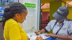 A KRA Revenue Service Assistant RSA attending to a businesswoman in Nairobi on September, 27 2023