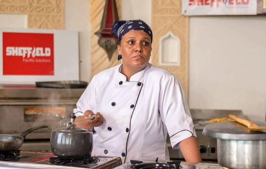 Kenyan chef breaks Guinness World Record for cooking for longest hours