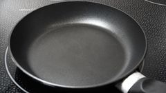 A non-stick pan