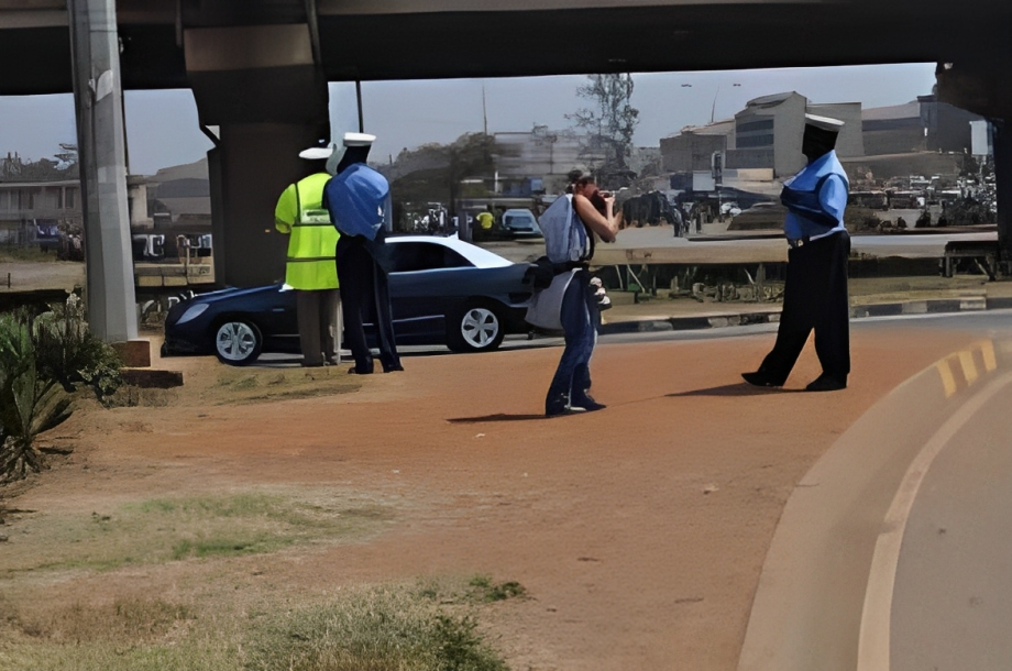 Police in the middle of action against protestors in previous demonstrations in nairobi