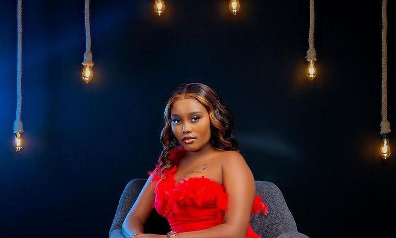 Alma Mutheu and her content partner Gift