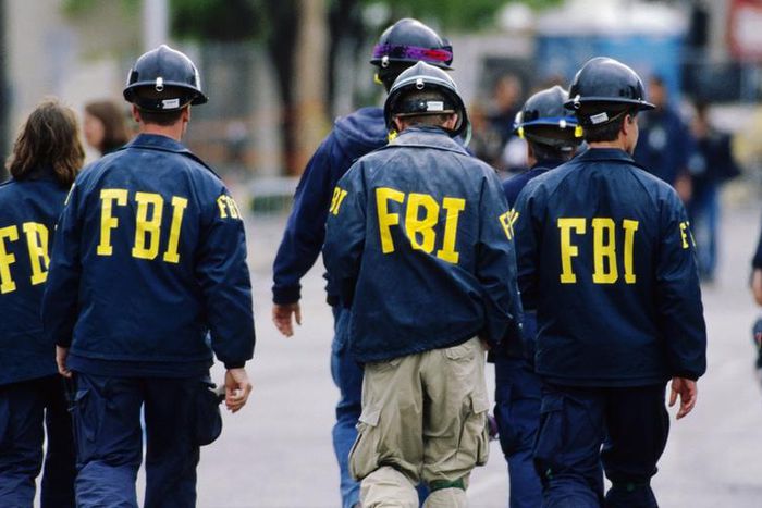 FBI agents