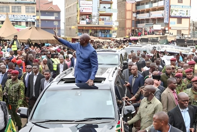 President William Ruto addressing a roadside rally in Githurai, Kiambu country as he started his five-day working visit of Mount Kenya region