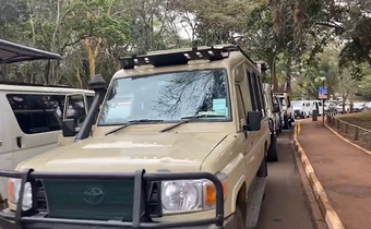 Tourists waiting to enter Nairobi National Park