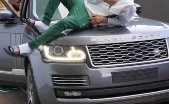 Otile Brown acquires new multimillion Range Rover Vogue